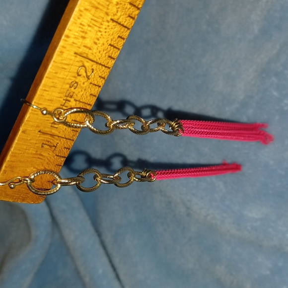 Barbie pink 💗 tassel earrings. - Picture 3 of 3